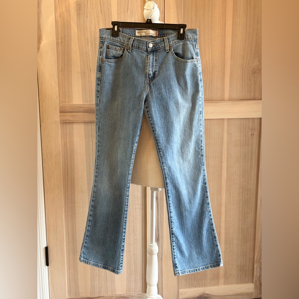 Vintage Y2K 515 Levi’s Bootcut Denim Jeans. Women’s Sz-10. Nouveau | Classic